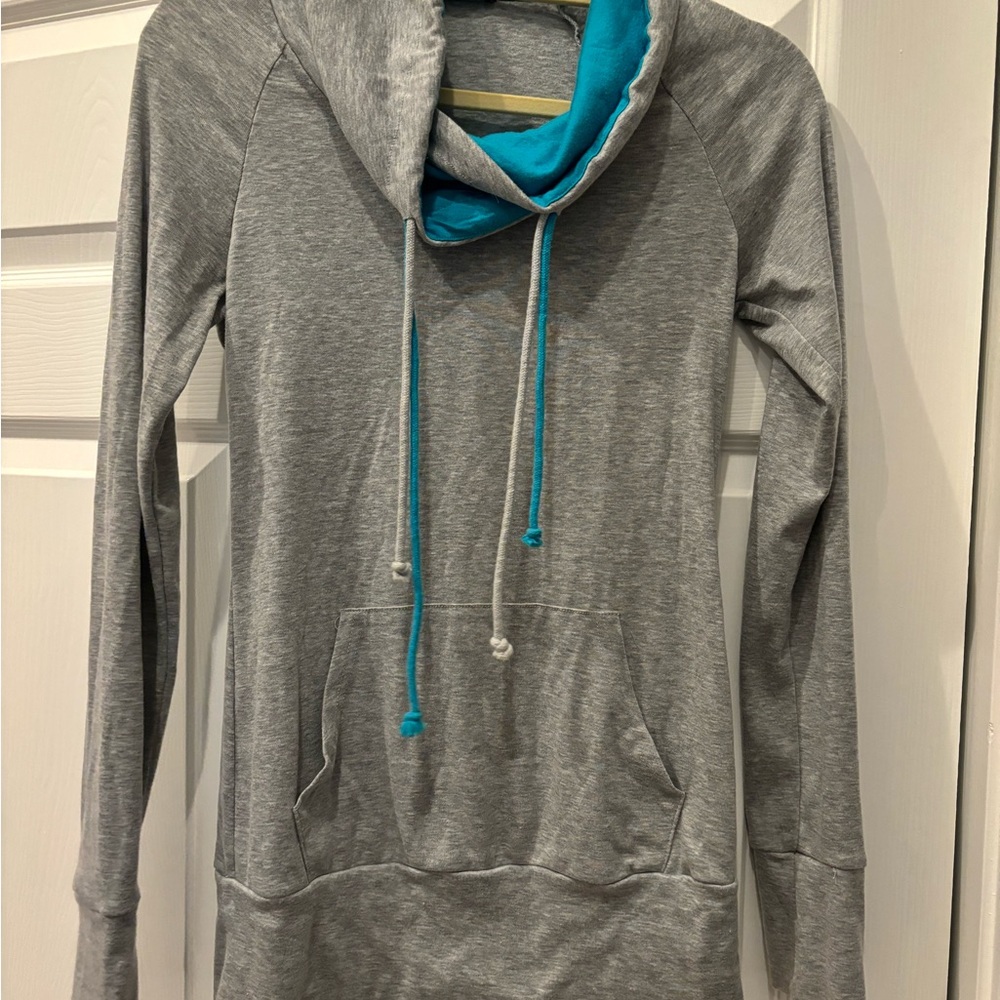 PattyBoutik cowl neck top SMALL